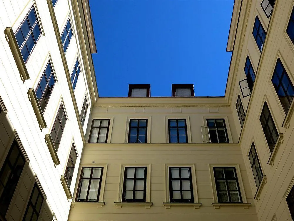 Kibi Rooms Self Check-In Vienna Austria