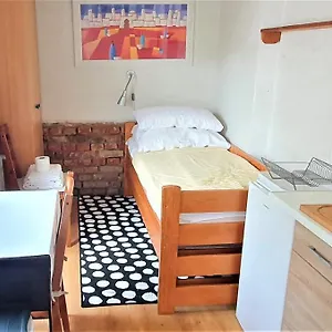 Kwatera prywatna Małe Studio Z Mini Kuchnią