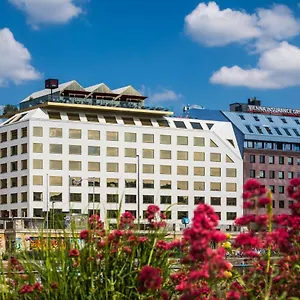 Radisson Red Hotel, Bécs